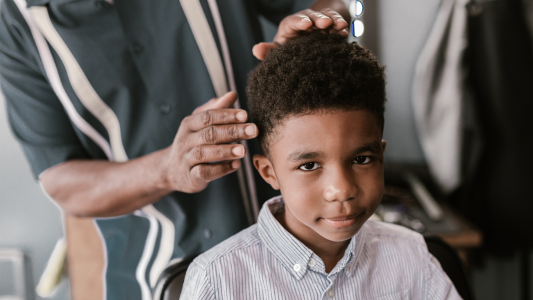 4 Fun Ideas to Make Kids’ Haircuts Enjoyable at Your Barbershop