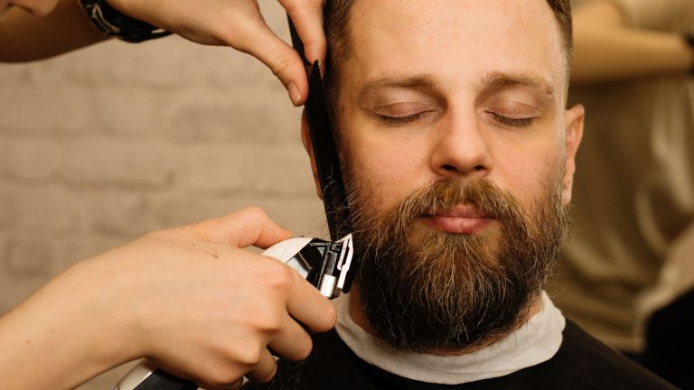 Barber’s Checklist: Indications It’s Time for a Trim